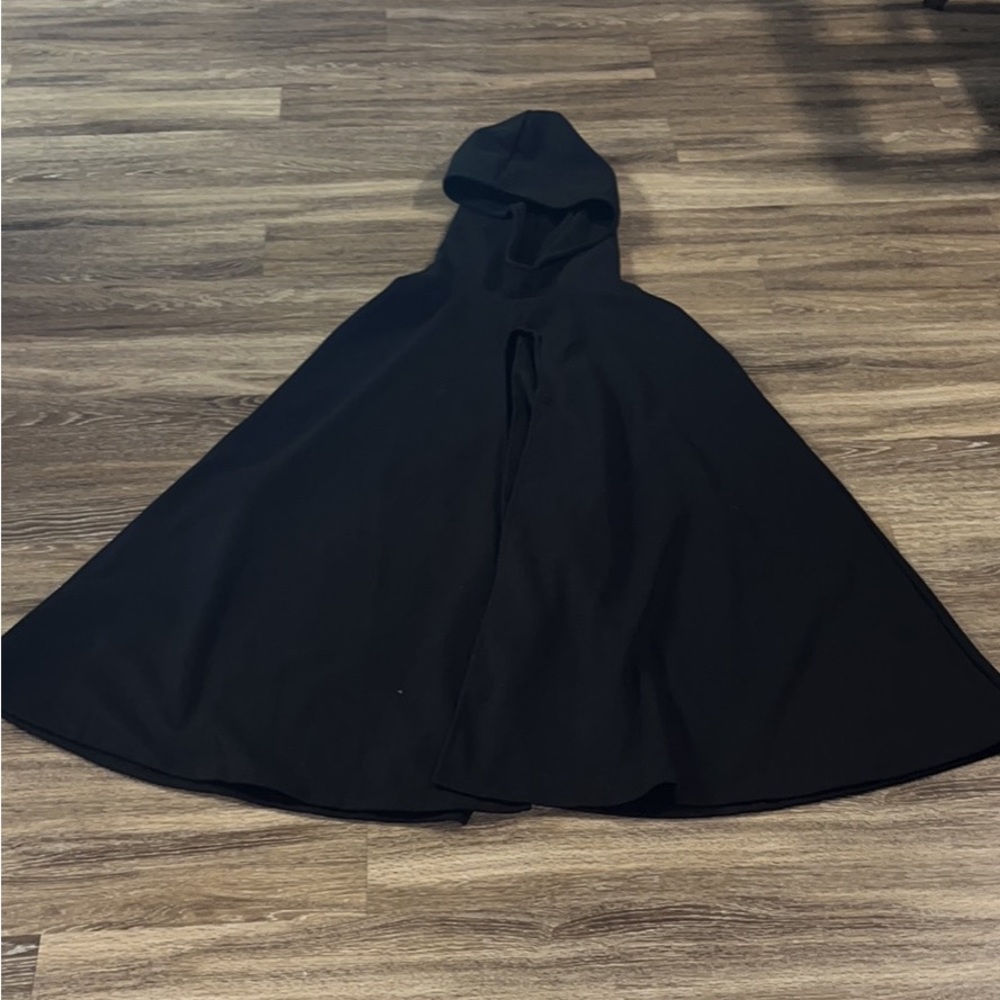 Black Renaissance Hooded Cape with Hood Medieval Hobbit Halloween Costume